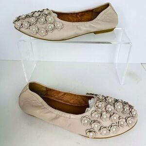 Gentle souls pearl flower ballet flats women size 6 beige